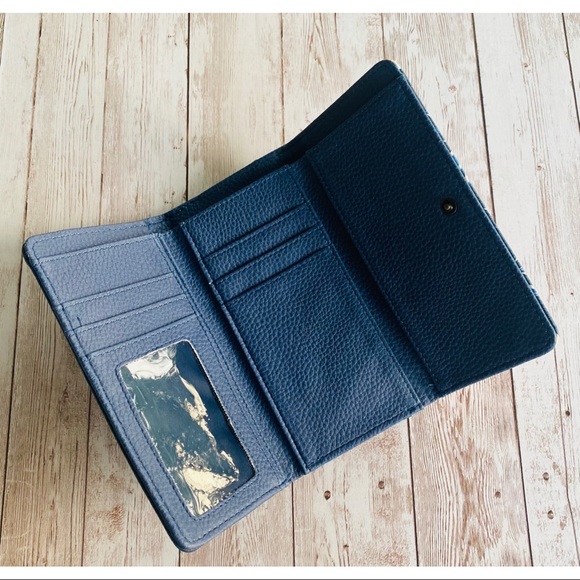 NWOT Roxy Hazy Daze Trifold Wallet - Picture 7 of 10